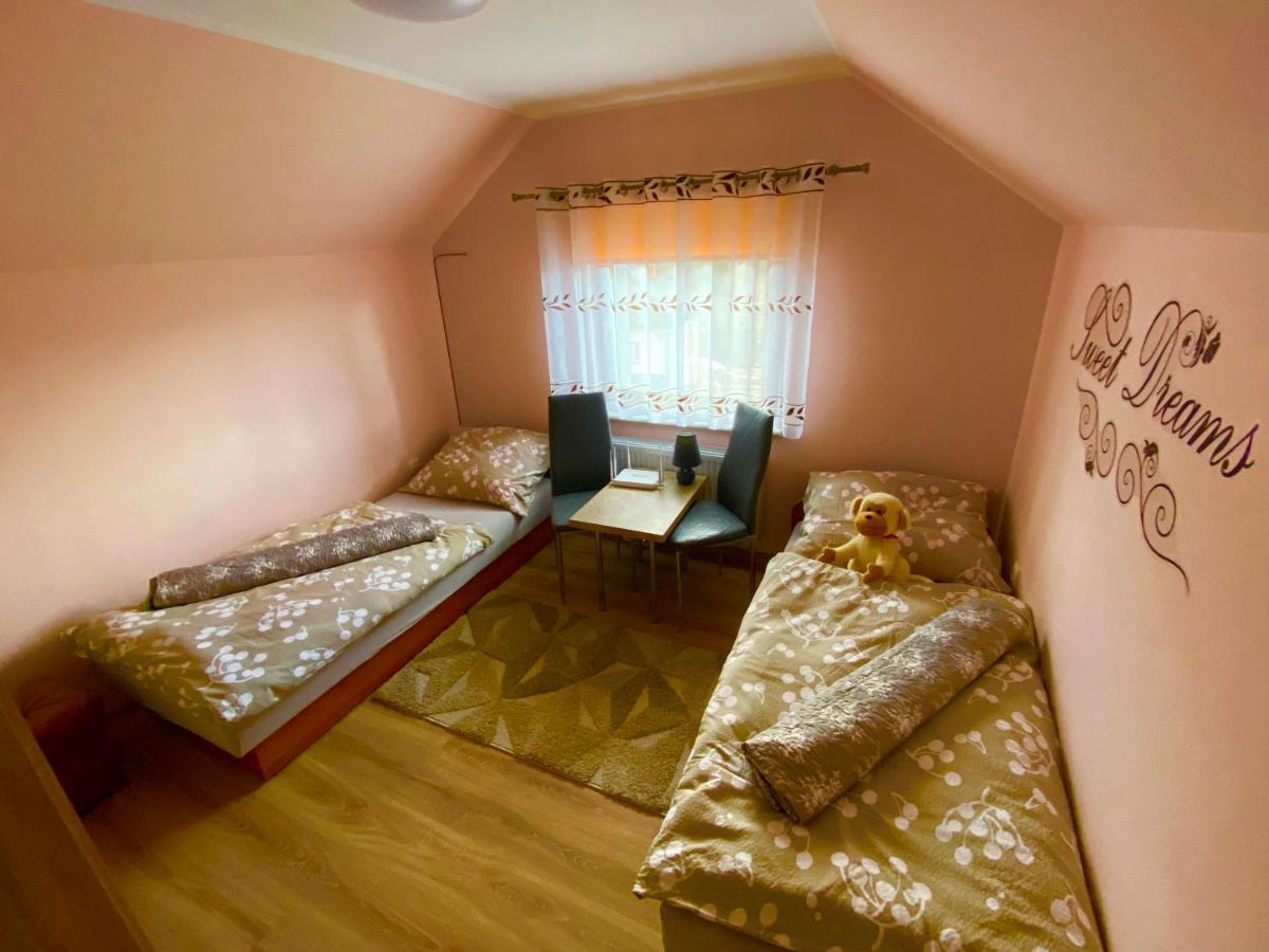 Domek Caloroczny "U Haliny" Mutne Exterior photo